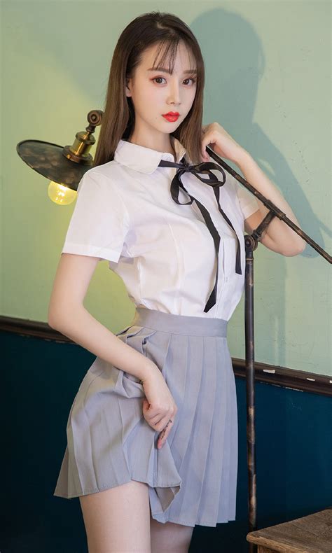 寒冬里的新娱乐方式：宅家观影如何改变我们的生活习惯